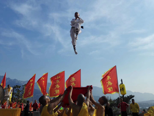 嵩陽煤機預(yù)祝第十二屆中國鄭州國際少林武術(shù)節(jié)盛大開幕式